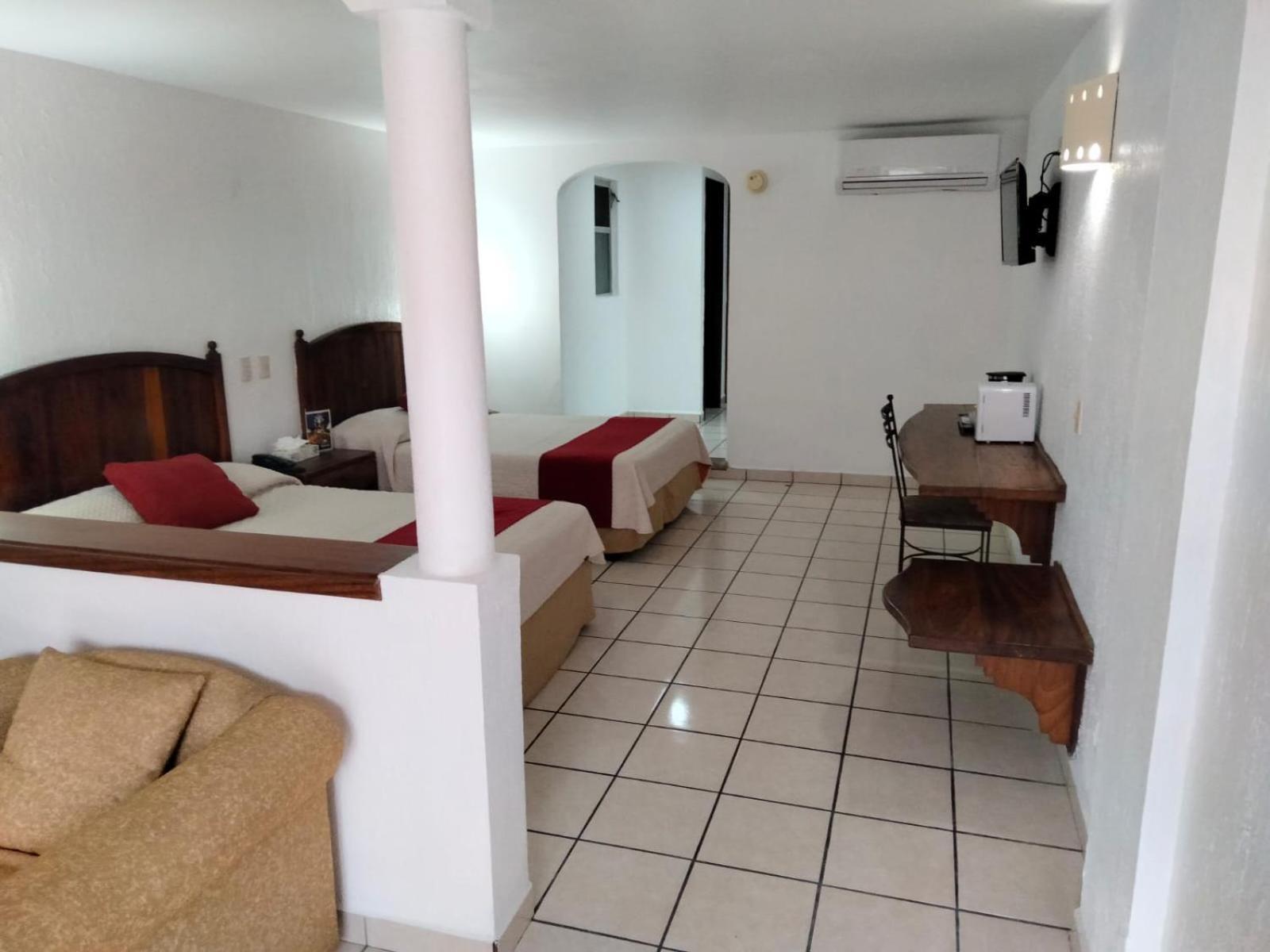 Hotel Boutique La Pergola Manzanillo Exterior photo